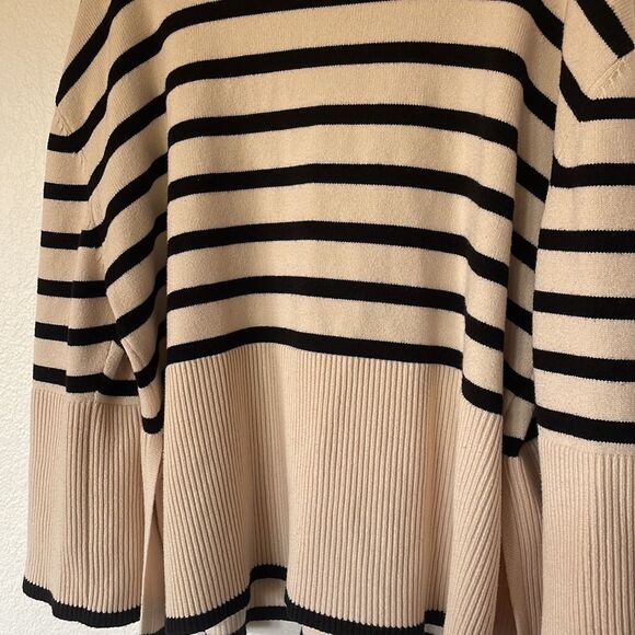 Cream and white striped sweater - Picture 4 of 5